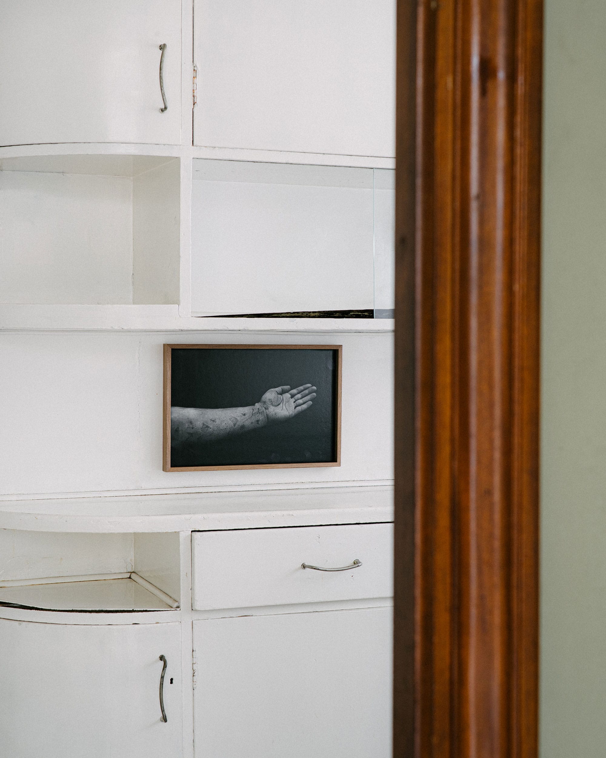 Daily Dialogue, project: La Mano derecha untada de azúcar la mano izquierda cubierta de harina (Fig. 3)